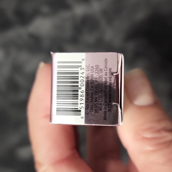 Too Faced Lady Bold Pigment Lipstick &  Liner Set - Comeback Queen & Badass - Picture 7 of 8